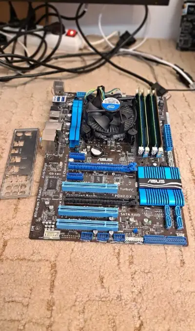 i7 2600 / 16GB DDR3 /ASUS P8H67