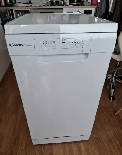 Zánovní myčka Candy Brava š.45 v záruce 1049W-01