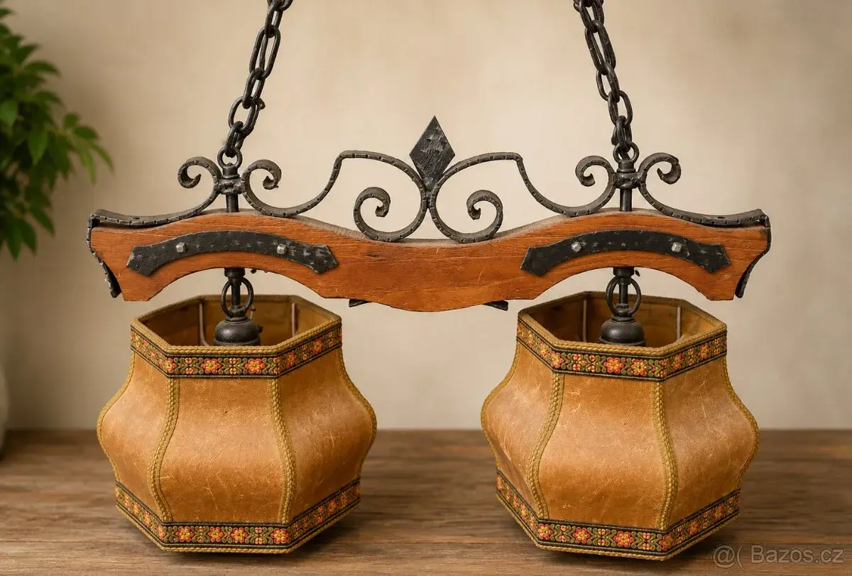 Jedinečný rustikální vintage lustr – dřevo, kované železo, 2