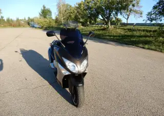 Maxiskútr Yamaha T Max 500