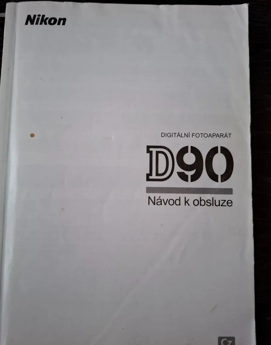 NIKON D90 Návod k obsluze
