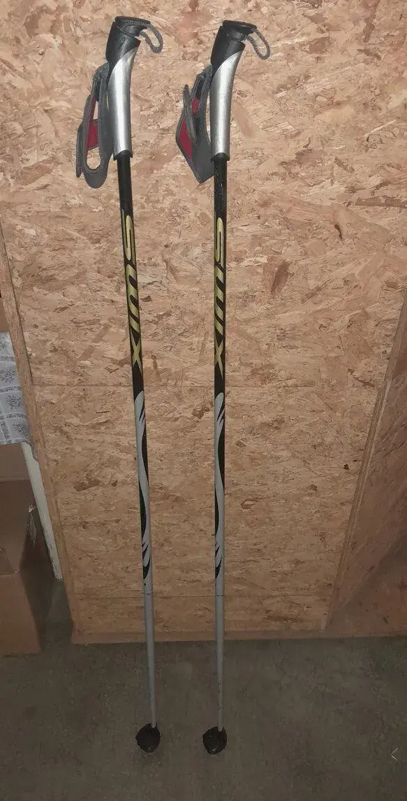Hole na běžky SWIX Cruiser 130 cm