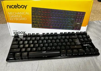 Mechanická klávesnice Oryx K300X