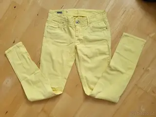 Dámské žluté džíny Quiksilver velikost S
