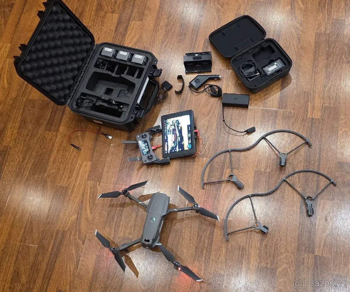 DJI MAVIC 2 ZOOM 4K ULTRA FLY COMBO