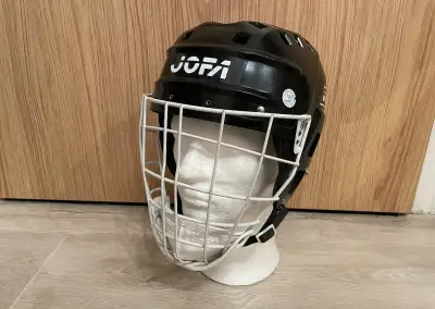 Retro legendární brankářská helma "Irbe"