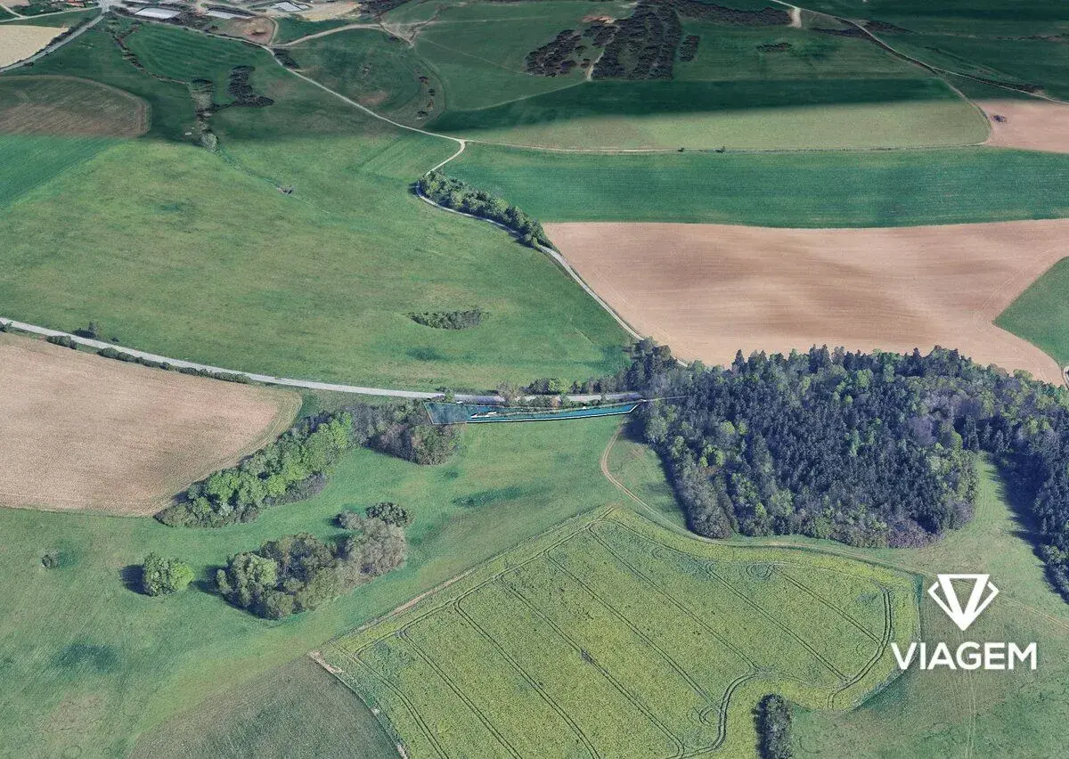 Pole 1 623 m²