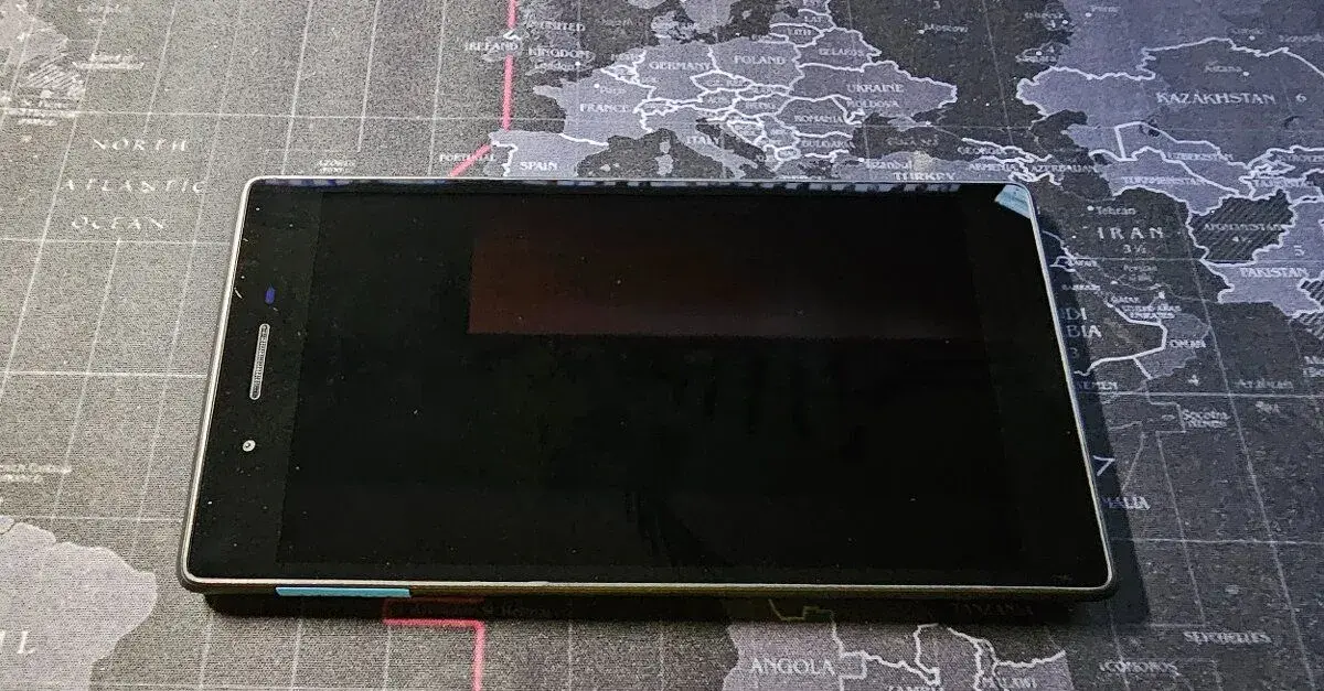 Lenovo Tab 7 Essential ( Lenovo TB-7304F / I / X), 7"