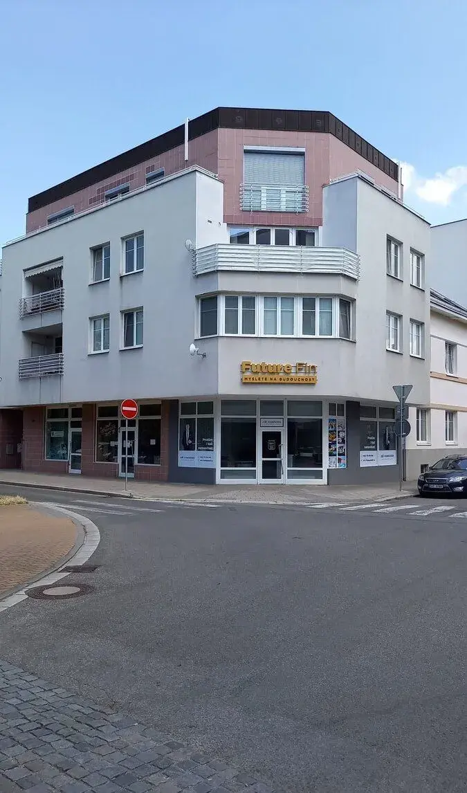 Pronájem nebytových prostor 30 m2 Hradec Králové