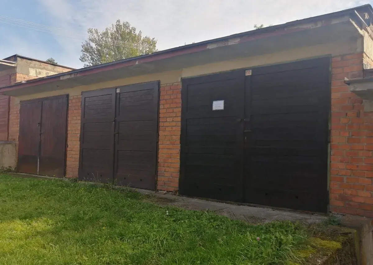 Pronájem garáže Zlín