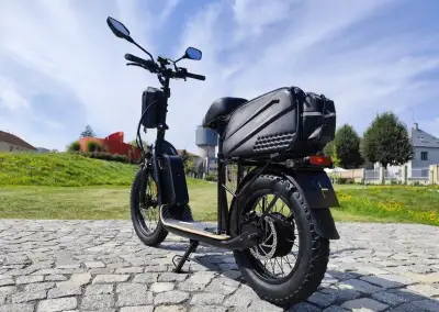 X1000 Pro 15,6Ah elektro koloběžka, sedlo zdarma