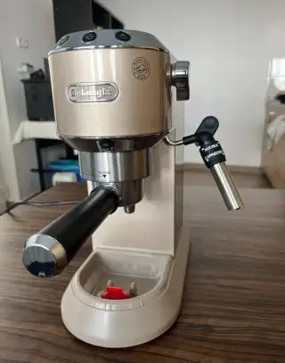 Kávovar DeLonghi EC 785.BG