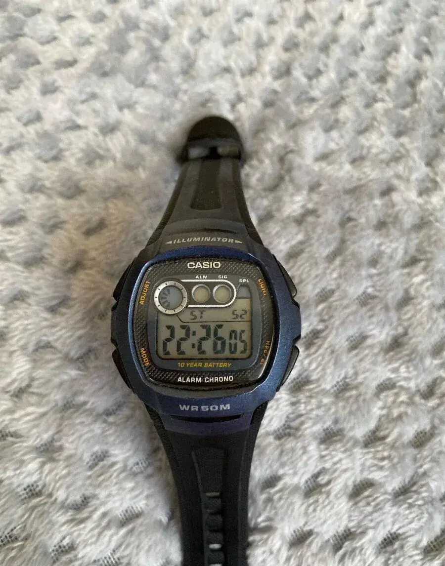 Digitální hodinky Casio W-210-1B Illuminator WR50M