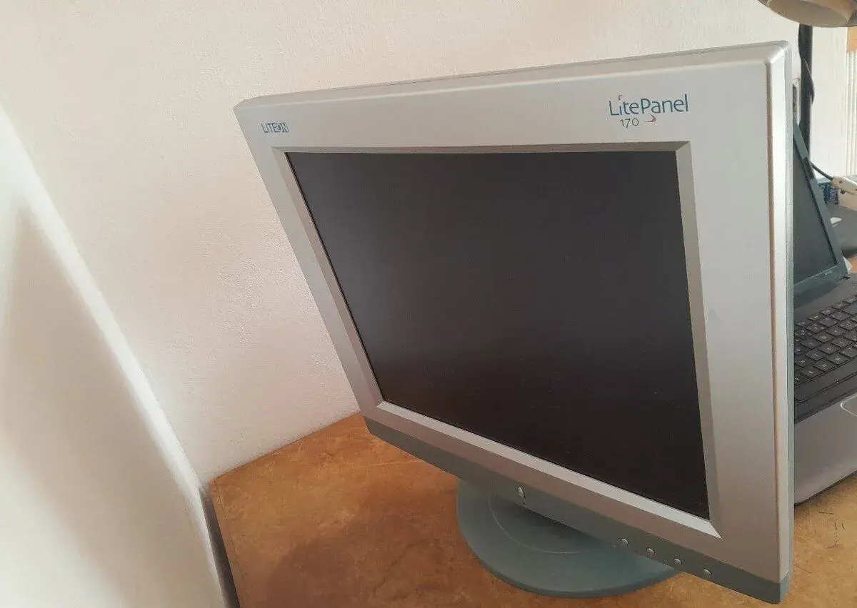 MONITOR LiteOn LitePanel 170