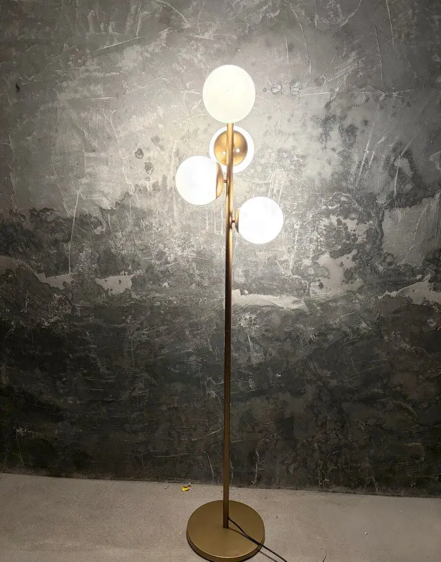 Stojací lampa Fazli zlatá