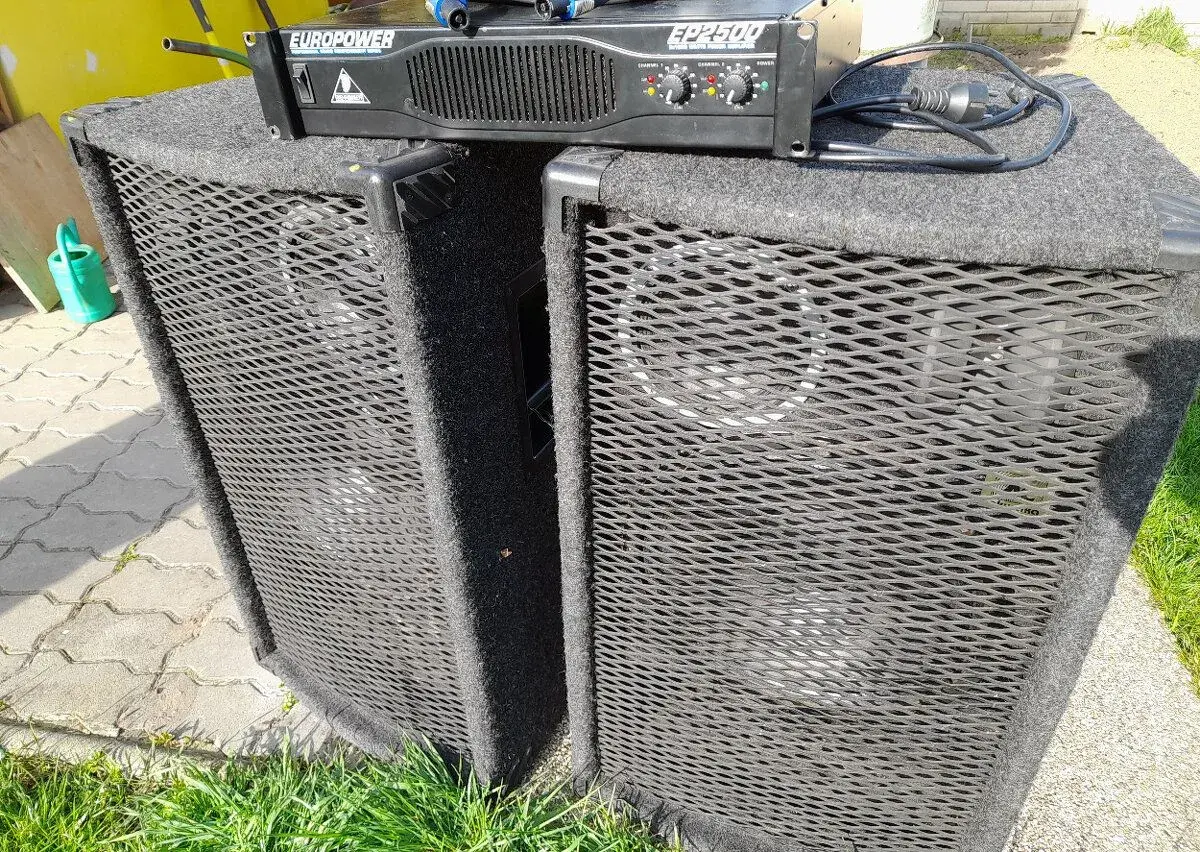 Pasivní reprobedny Ac Akustika + zesilovač BEHRINGER EP 2500