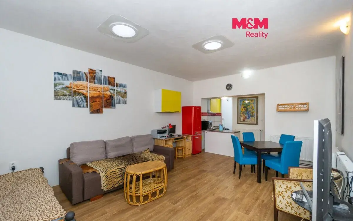 Pronájem bytu 2+kk, 55 m², Holice, ul. Husova