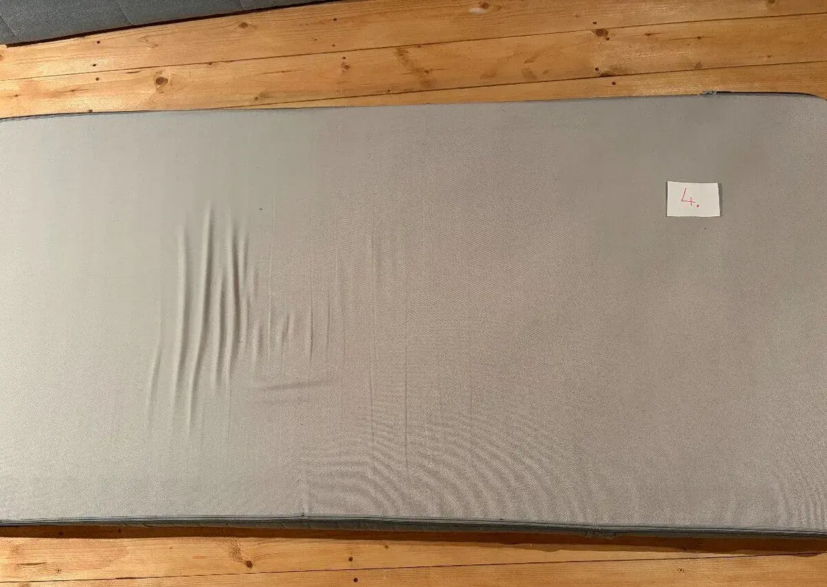 Matrace (4) 200x90x15 cm, zn. IKEA