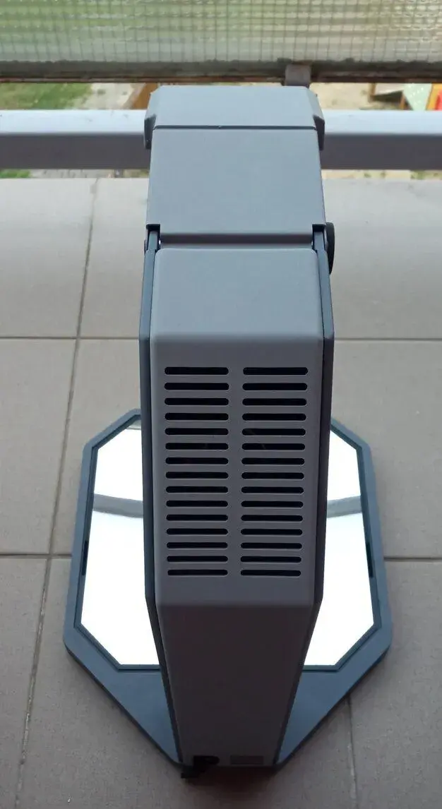 Přenosný zpětný projektor VEGA Sava (skládací meotar)