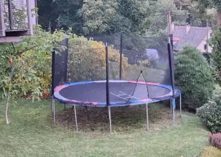 Daruji trampolínu