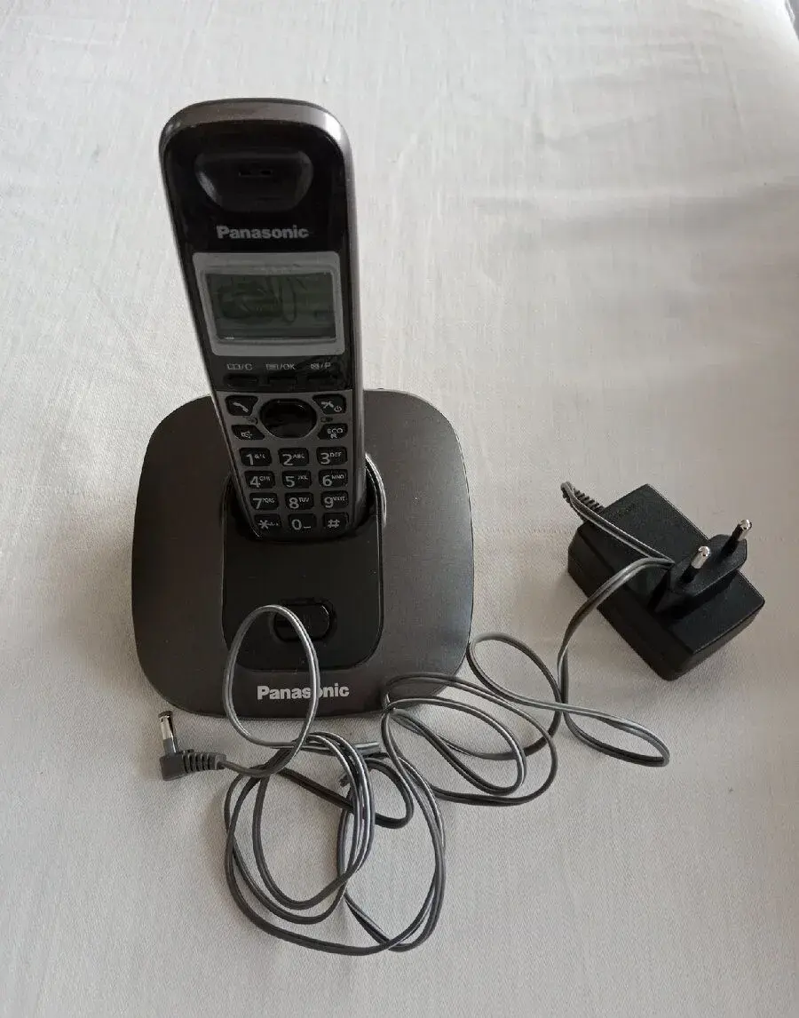 Přenosný (i VOIP) telefon PANASONIC KX-TG 6411 FX
