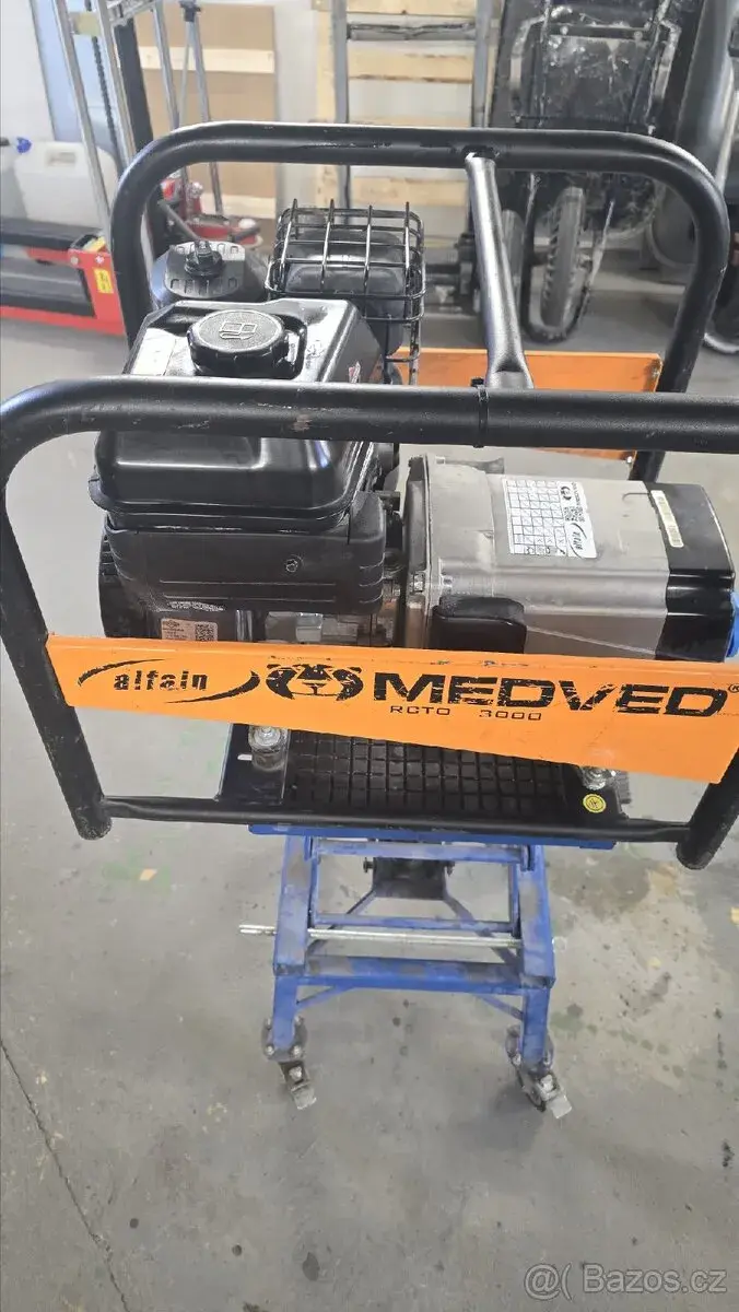 Zánovní elektrocentrálu na 220v
