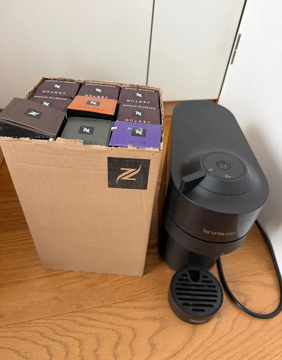 Kávovar Nespresso Vertuo