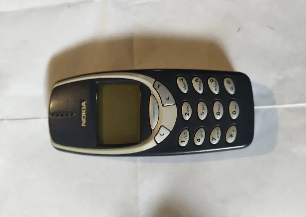 Nokia 3330