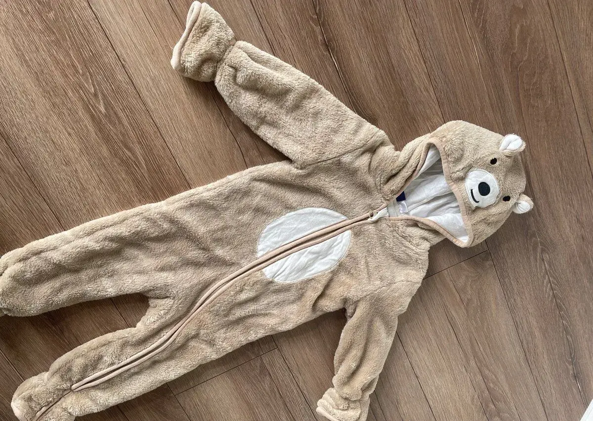 Chlupatý overal medvěd 6-9 měsíců vel 74