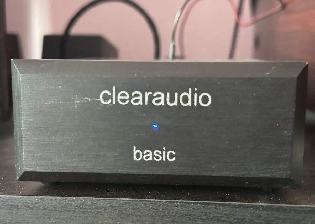Clearaudio Basic V1 – MM/MC phono předzesilovač