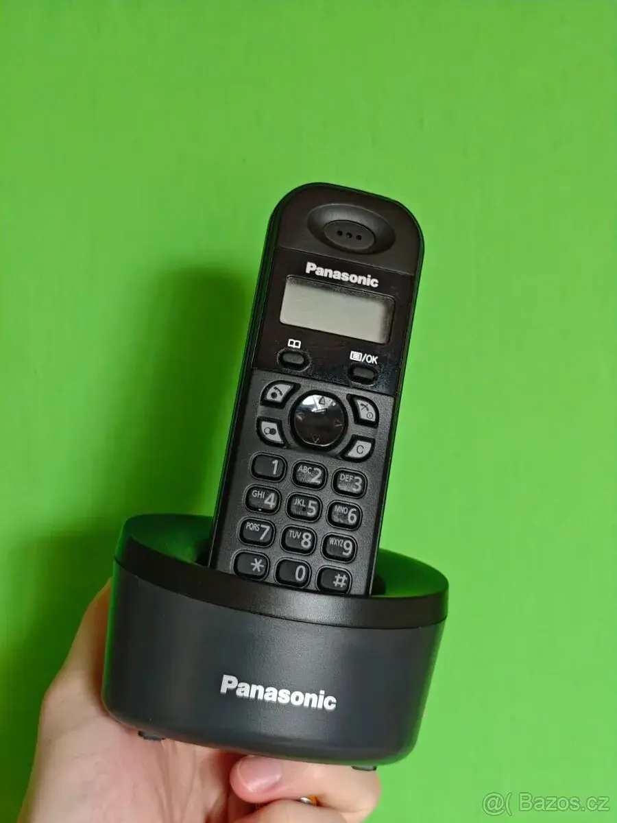 Sada pro VOIP telefonii: brána, bezdrátový telefon Panasonic