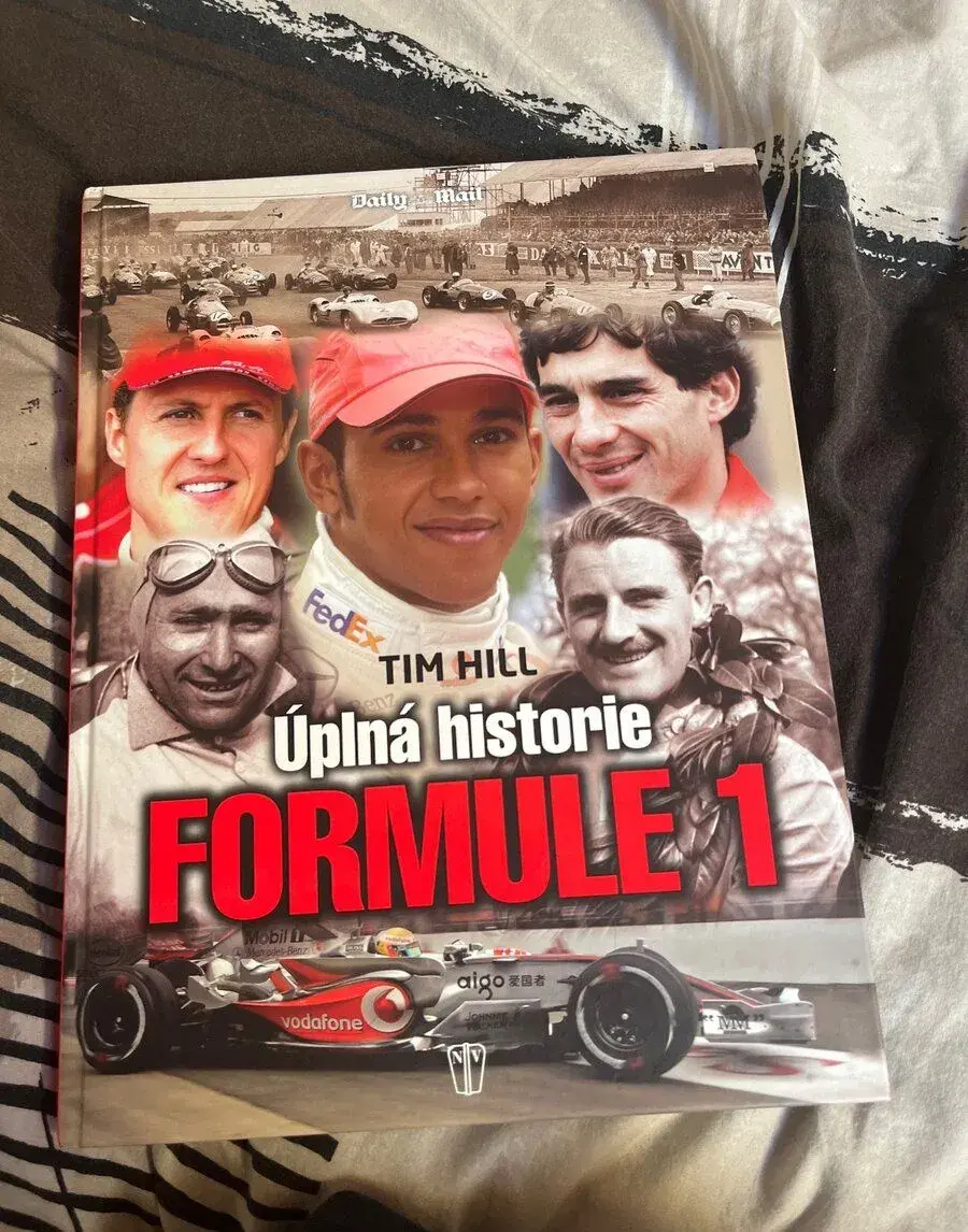 Kniha Uplná Historie Formule 1 - Tim Hill