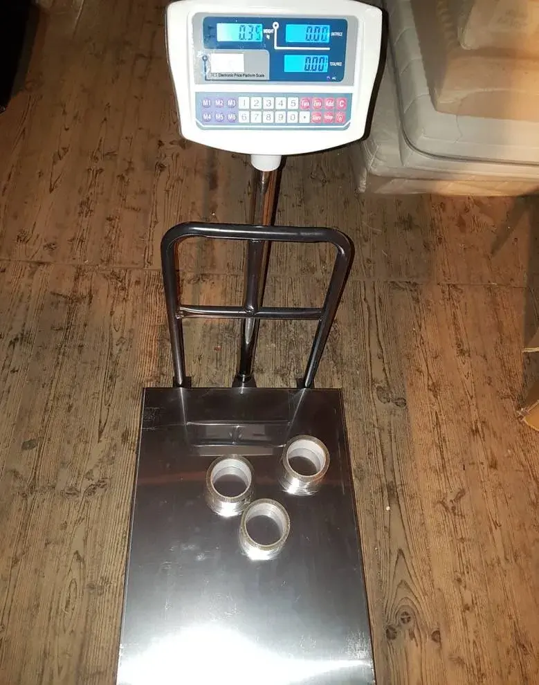 Digitální můstková váha do 150kg 45x60 cm se zábradlím