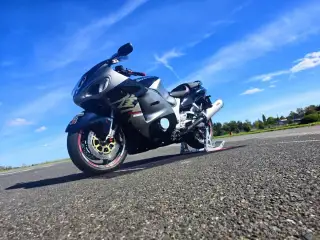 Suzuki GSX 1300r Hayabusa