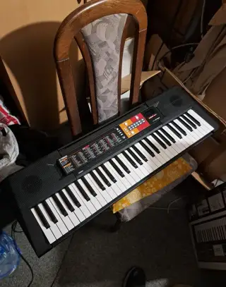 Klávesy YAMAHA PSR F51