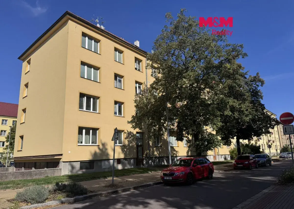 Pronájem bytu 2+kk v Pardubicích, ul. Benešovo náměstí