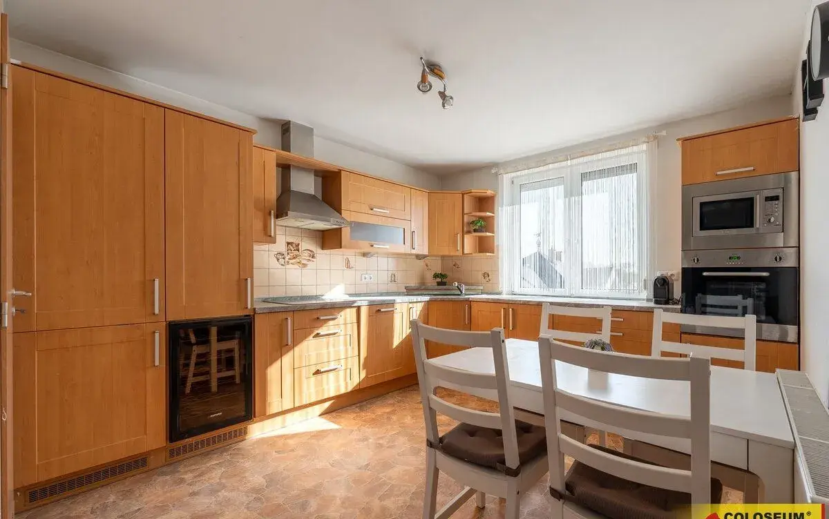 Hrušovany nad Jevišovkou, byt 3+kk, 88 m², balkón - byt