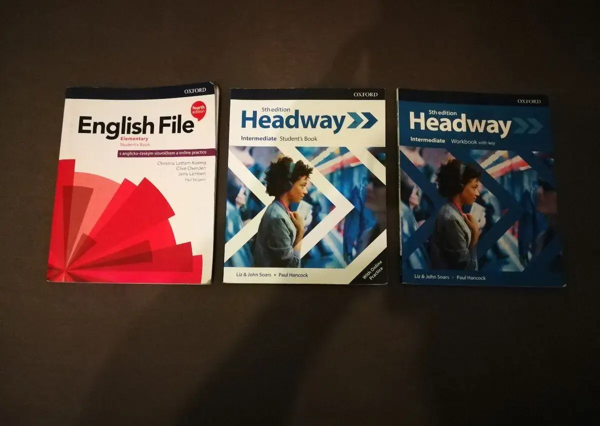 Učebnice angličtiny (English File, New Headway 5th Edition)