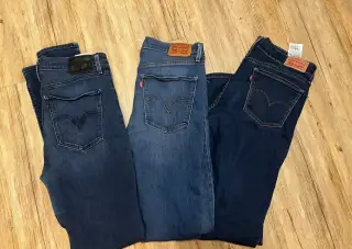3x Levi’s skinny jeans, různé odstíny modre