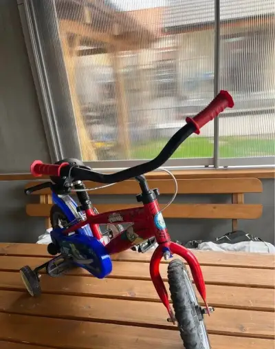 Dětské kolo Huffy Spider-Man 12”