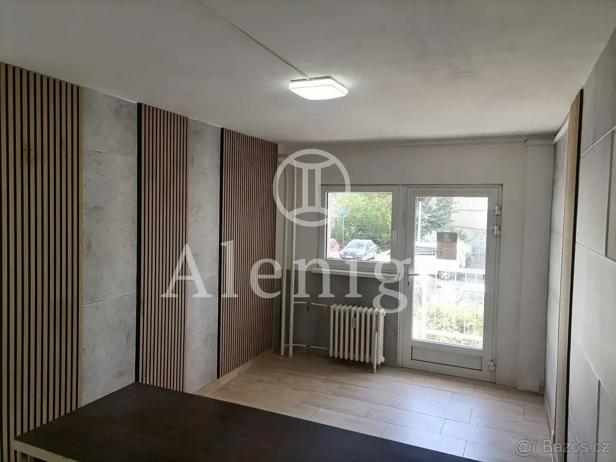Prodej obchodního prostoru 15 m², Praha - Stodůlky