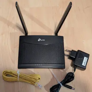 LTE modem TP-LINK TL-MR100, plně funkční