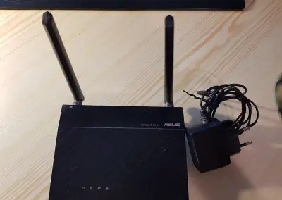 Router ASUS RT-N12PLUS