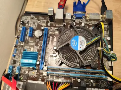 ASUS P8H61-MX+CPU i7-2600 3,4GHz-3,8GHz turbo+FAN