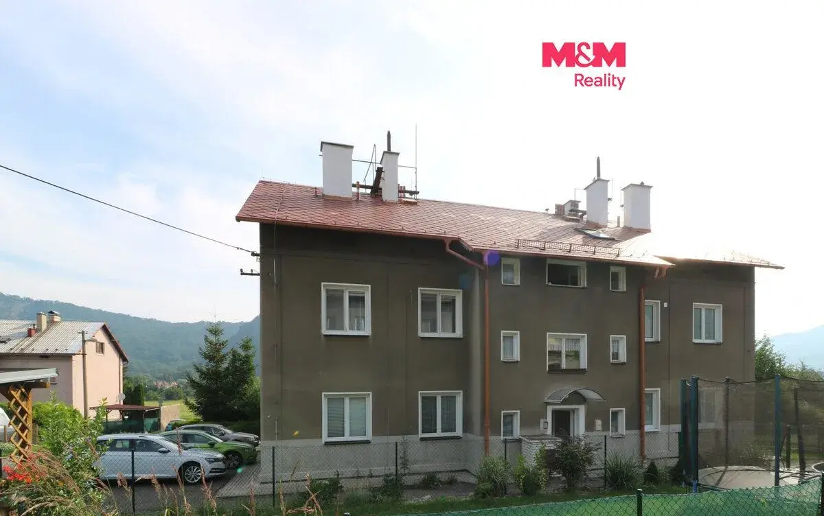 Pronájem bytu 1+1 ve Velkém Březně