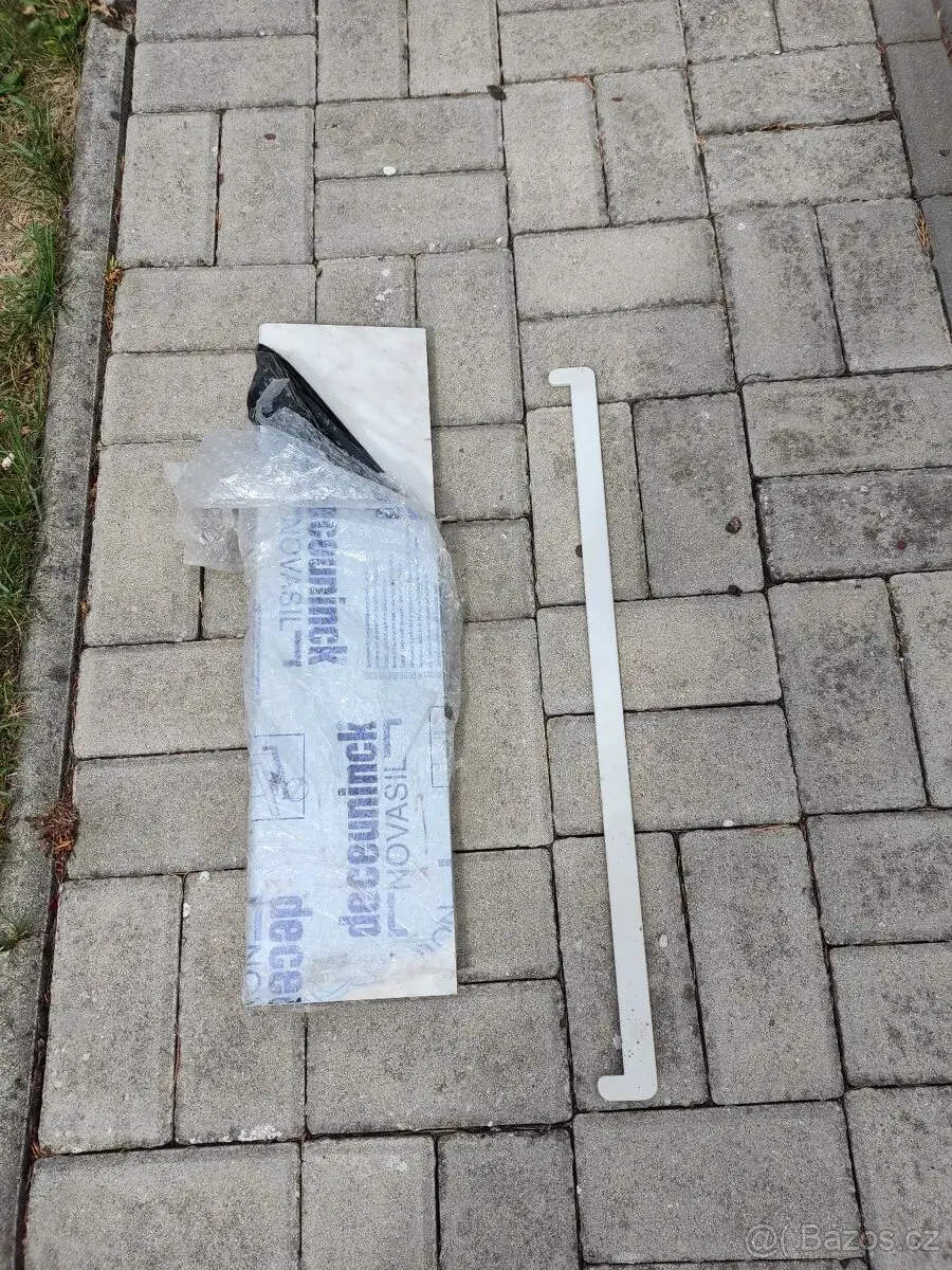 Plastový parapet vnitřní 60x16cm