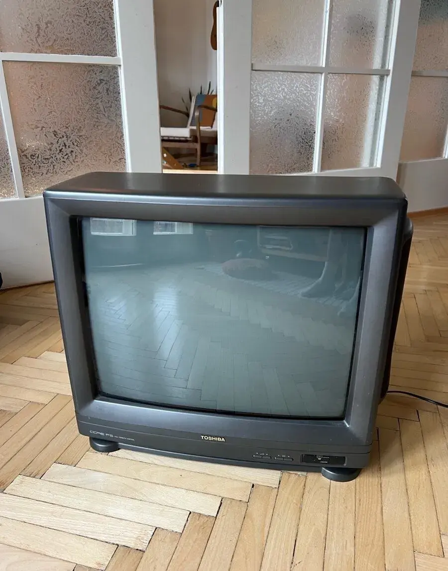 CRT Televize Toshiba 2104XS