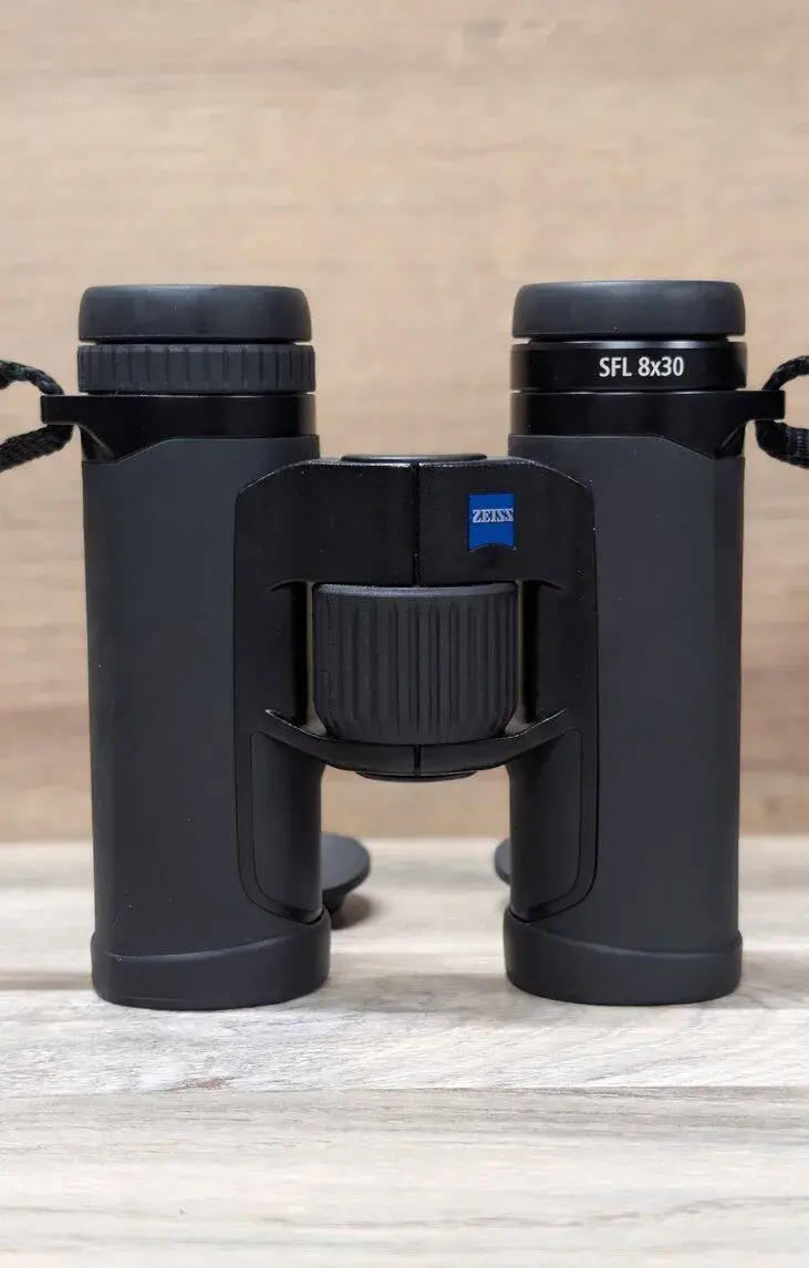 Dalekohled Carl Zeiss SFL 8x30