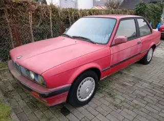 BMW E30
