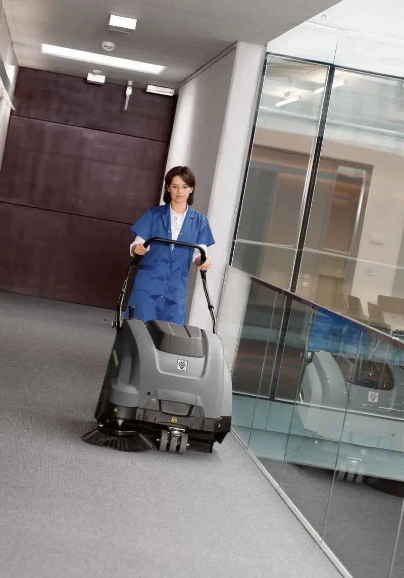 Karcher zametací stroj motorový- KM 75/40 WG